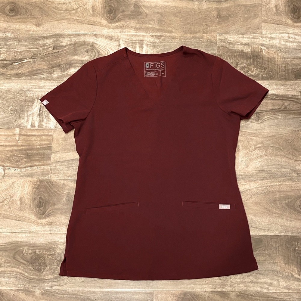 Women’s Figs Scrub Top - size XSmall